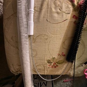 2 Types of Lint Dryer Brushes